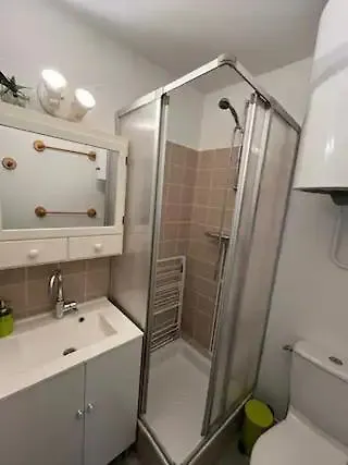 A 300 M De La Apartamento